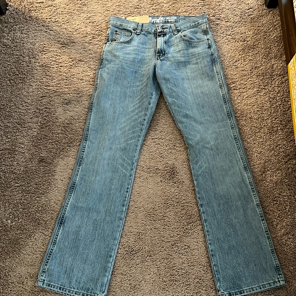 Wrangler Retro Jeans relaxed boot cut. Size 32X34